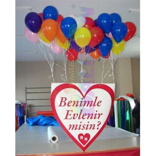 Küp Şeklinde Gümüş Renk Uçan Folyo Balon – İstanbul İçi Teslimat