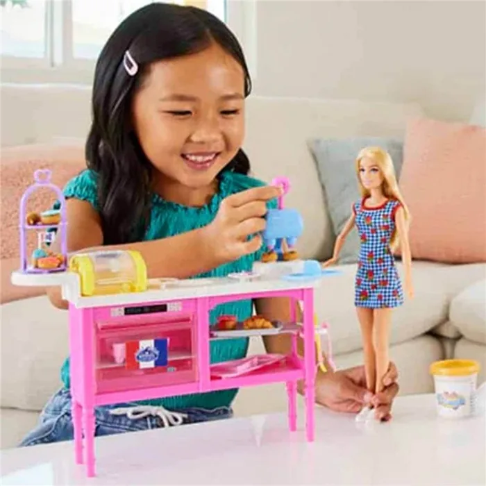 Barbie'nin Eğlenceli Kafesi Oyun Seti