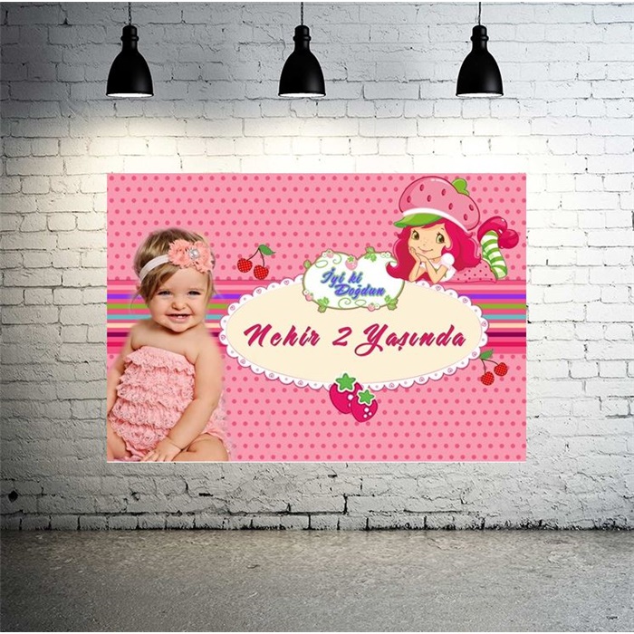 Çilek Kız Temalı Kişiye Özel Afiş