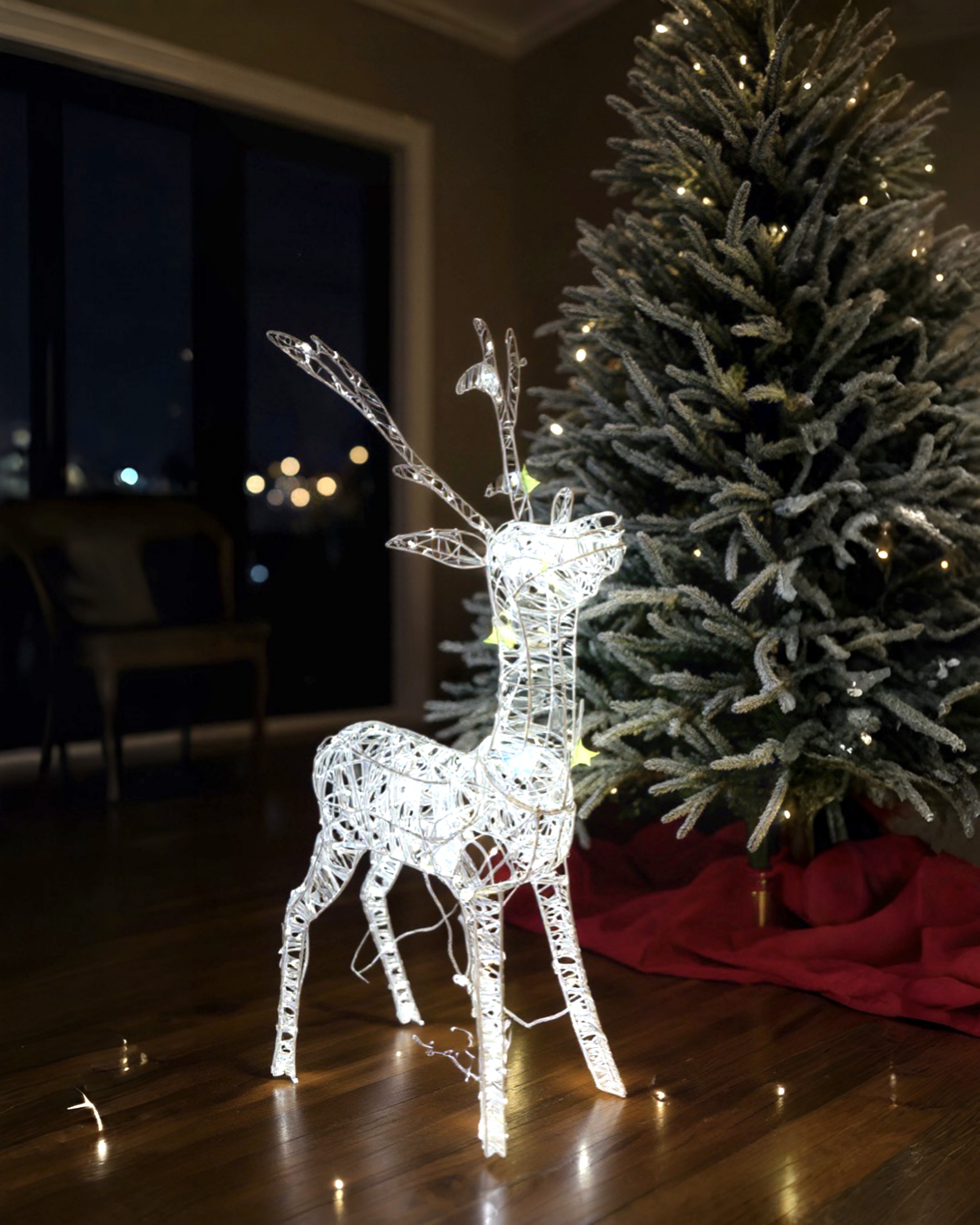 Yılbaşı Işıklı Led Geyik 640 LED – Beyaz & Gün Işığı 135 cm