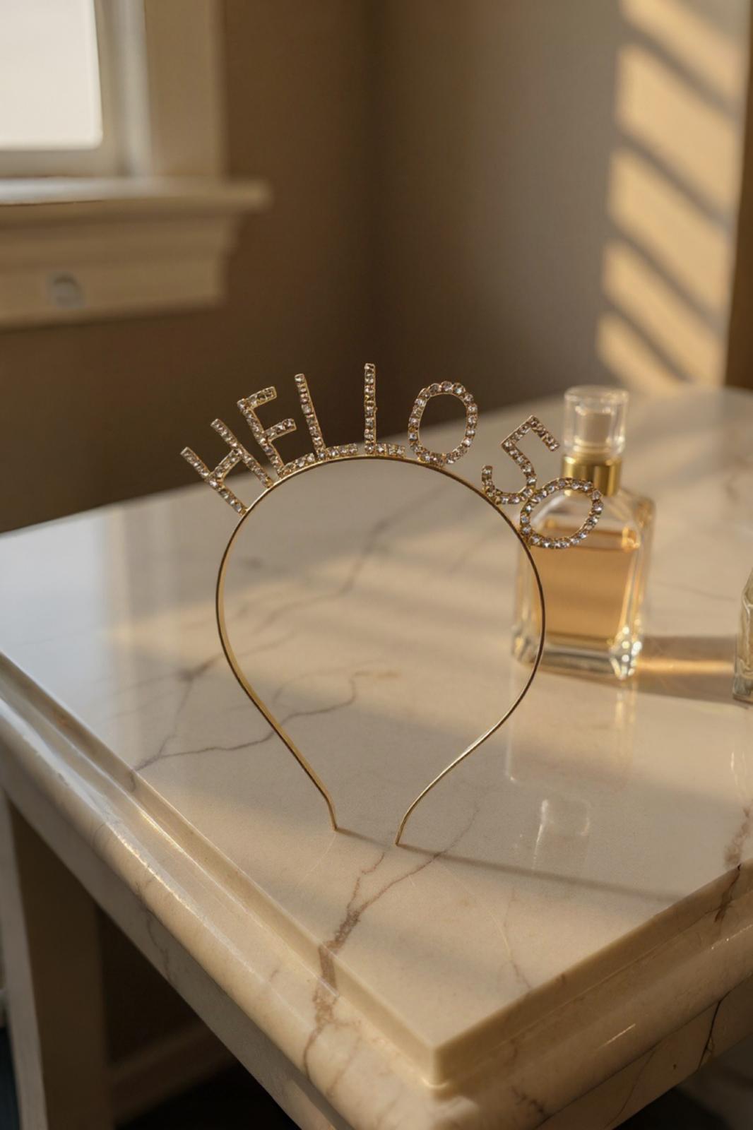 Hello 50 Kristal Taşlı Doğumgünü Parti Tacı