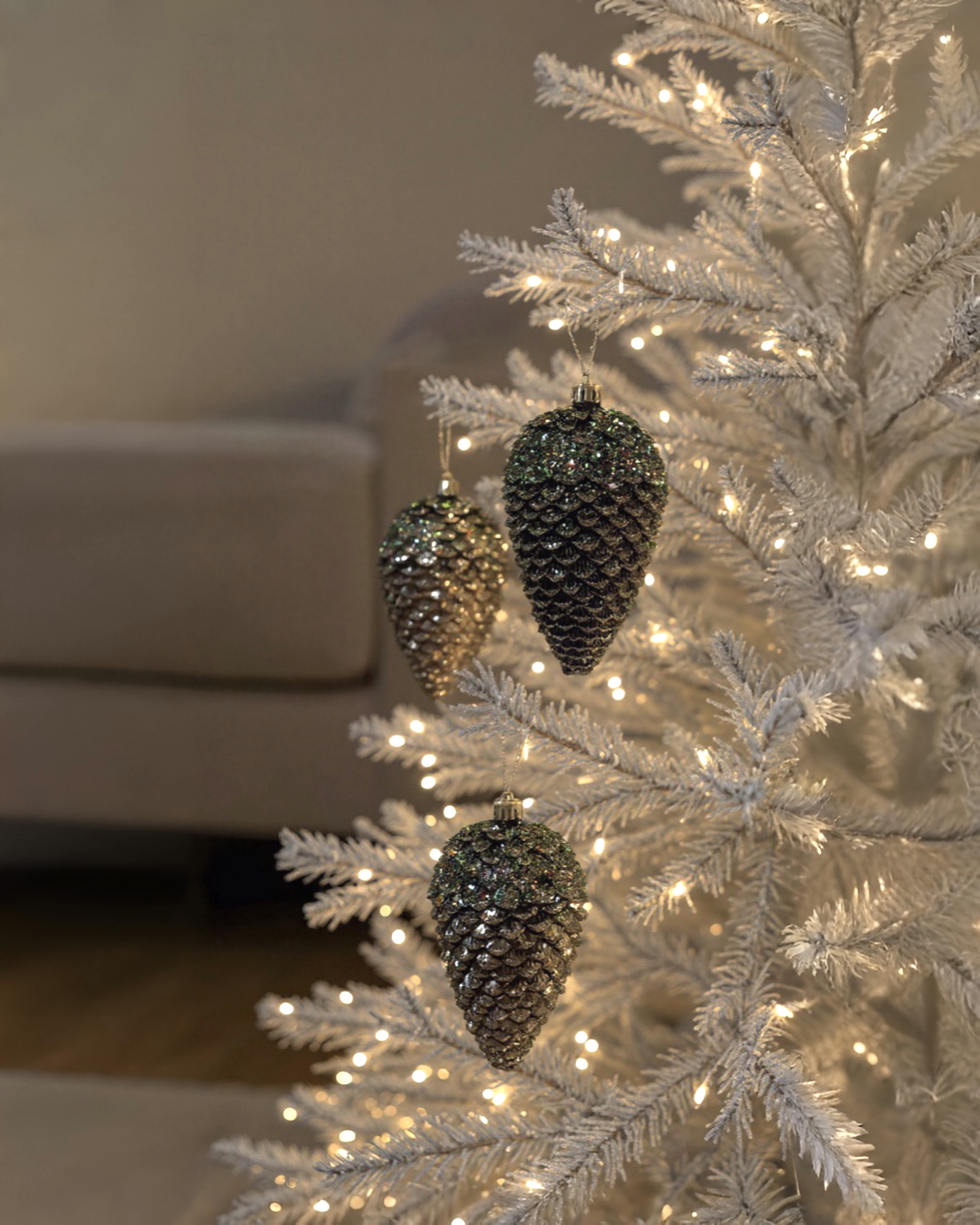 Yılbaşı Simli Kozalak Süs 12 cm 4lü