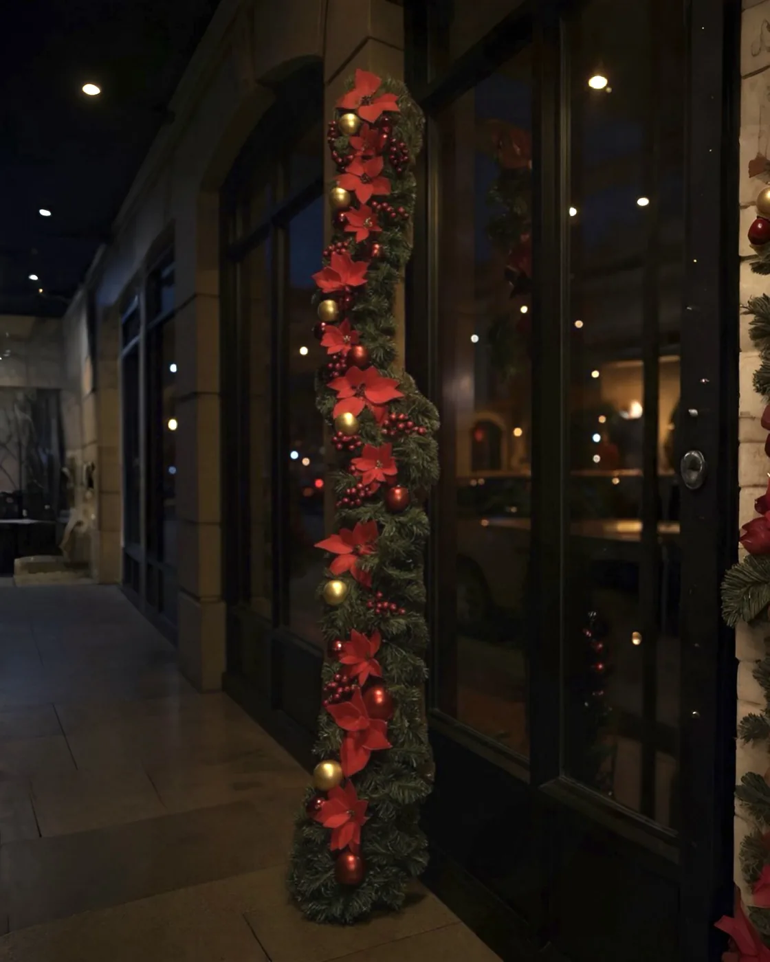 Yılbaşı Hazır Süslenmiş Kırmızı Garland Dekor 230 CM
