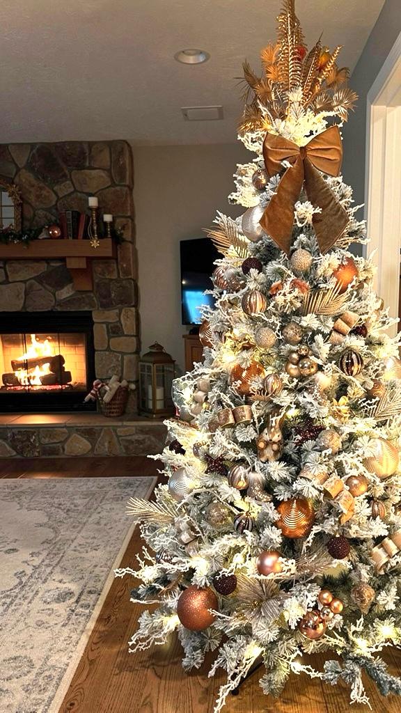 250 Cm Yılbaşı Ağacı Hazır Süslenmiş Teslim