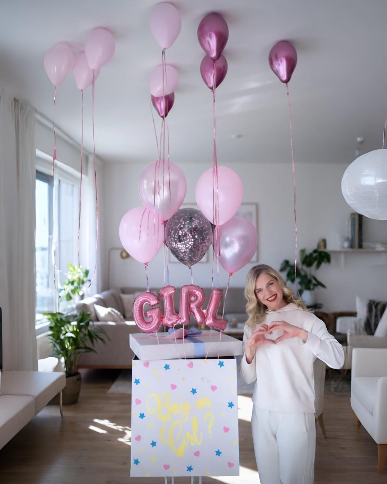 Uçan balonlu sürpriz cinsiyet partisi kutusu