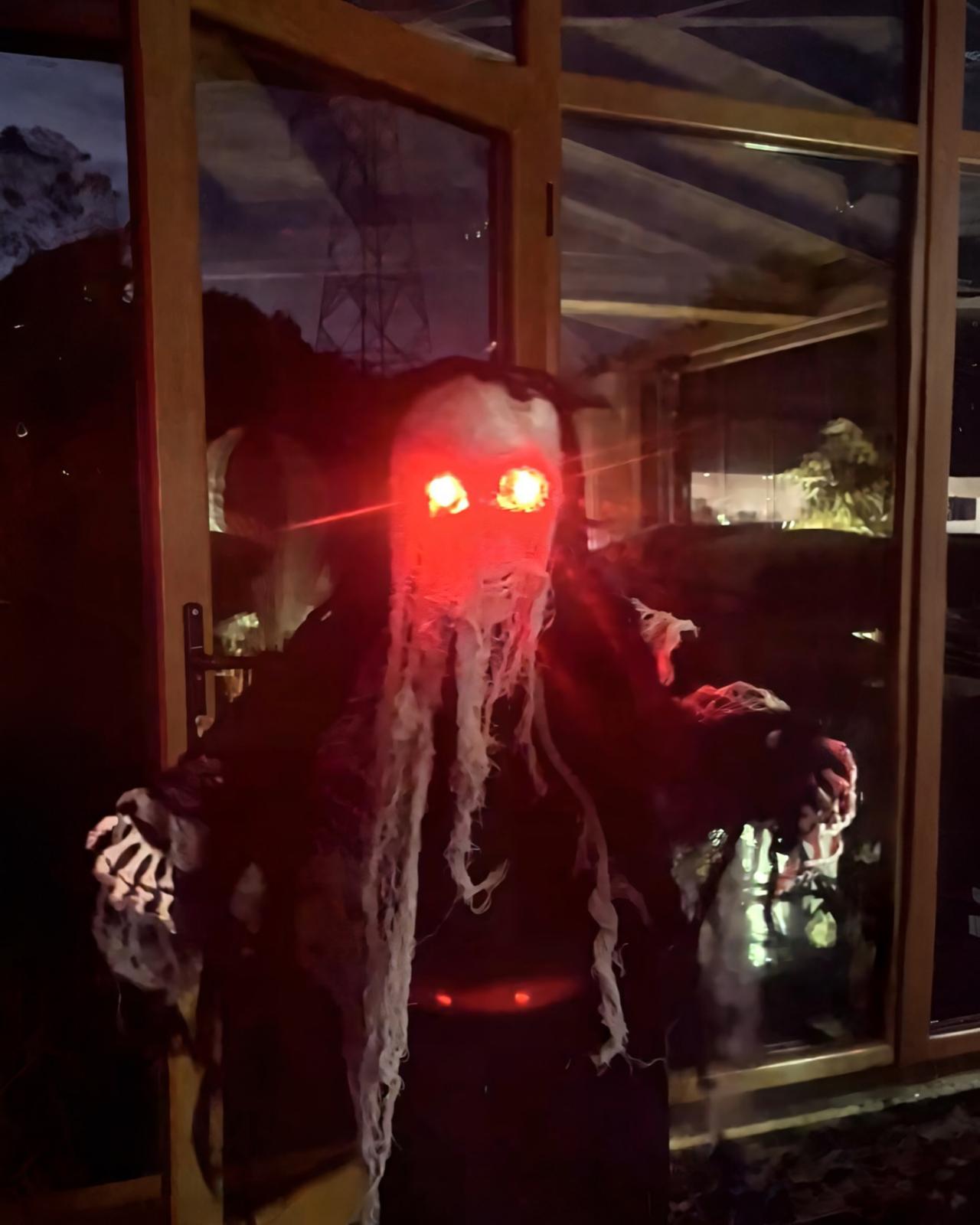 Cadılar Bayramı Hareketli İskelet Sensörlü Işıklı Müzikli