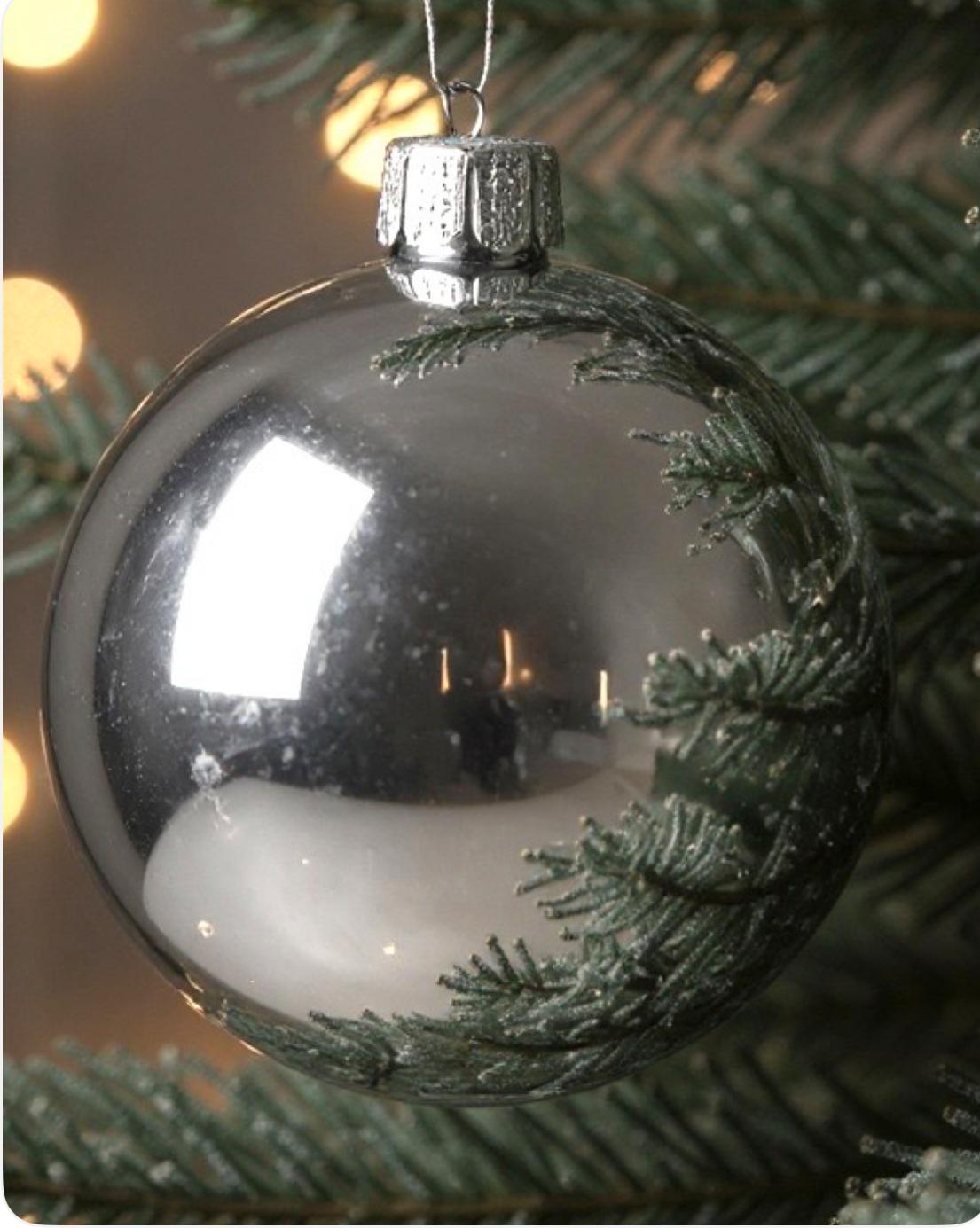 Yılbaşı Dekor 20 cm  Gümüş Top Süsü