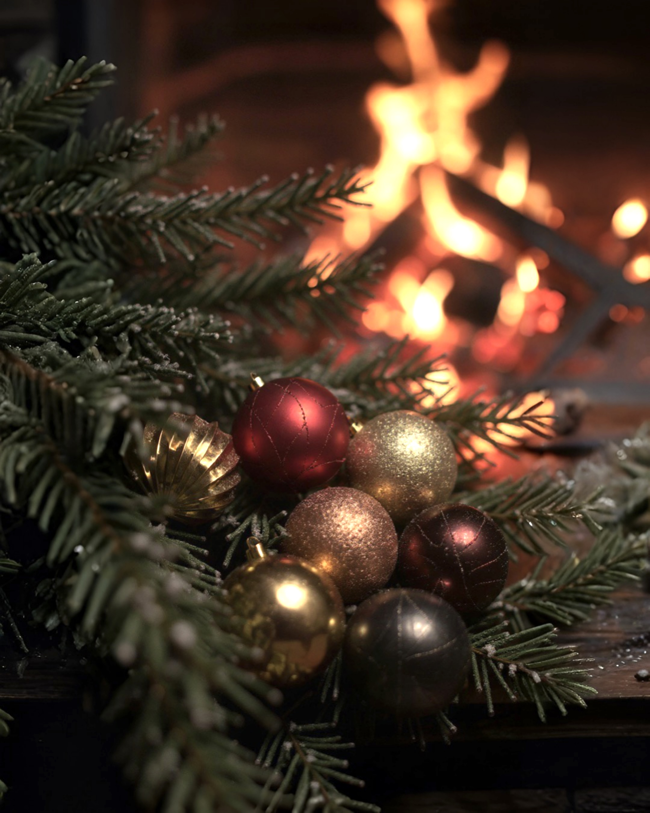 Yılbaşı Ağacı Top Süs Karma 8 CM 50 Adet