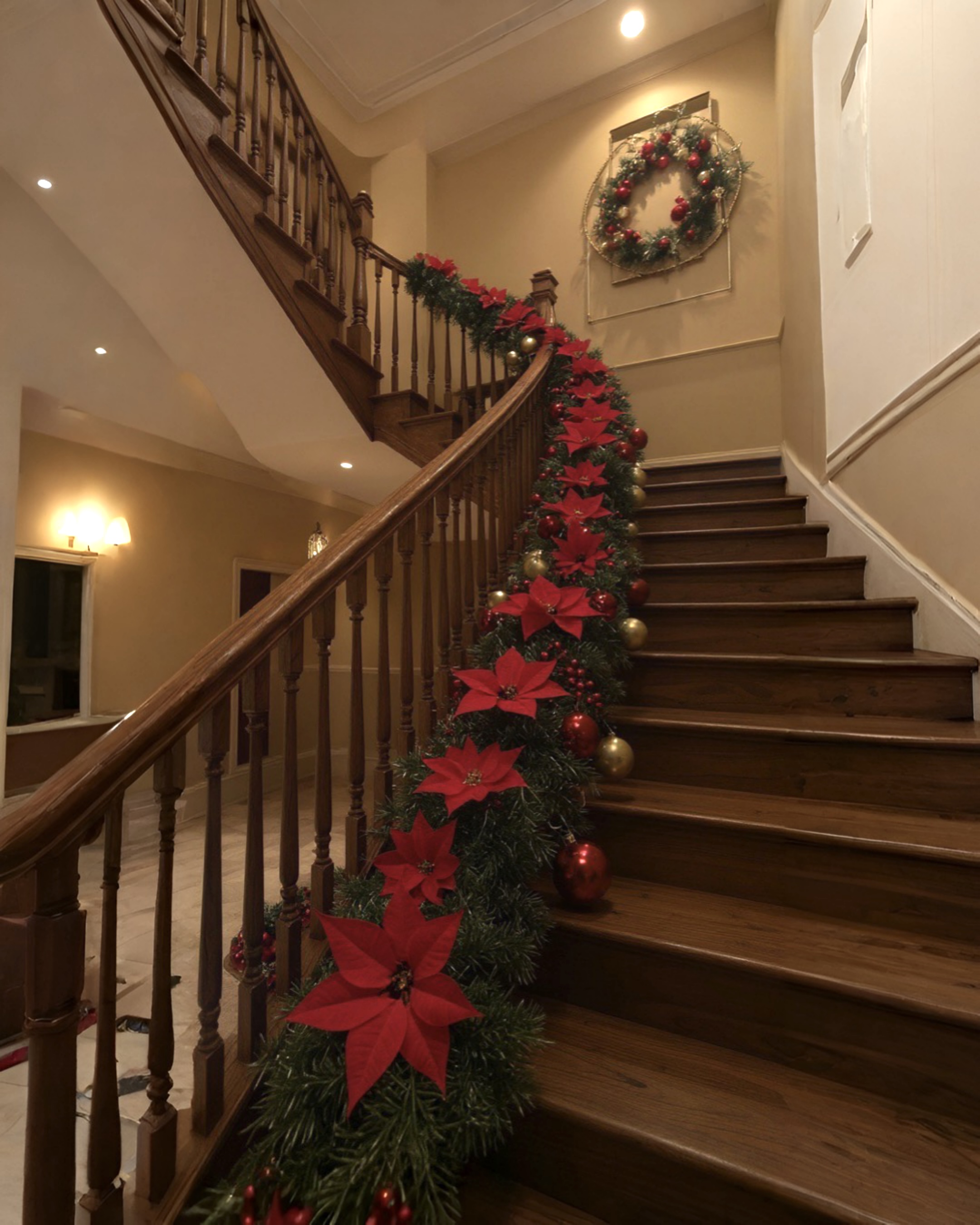 Yılbaşı Hazır Süslenmiş Kırmızı Garland Dekor 230 CM