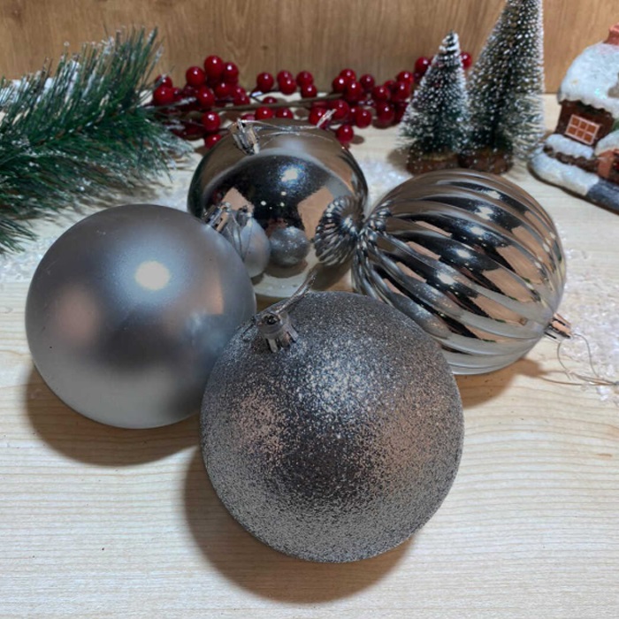 Yılbaşı Ağacı Uzay Grisi Top Süs 10 Cm