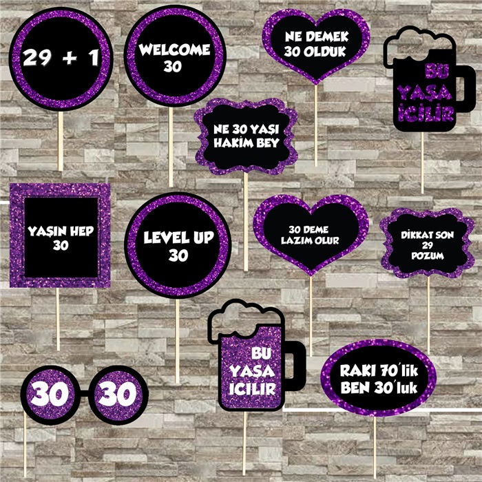 30 Yaş Mor Siyah Renkli Konuşma Balonu