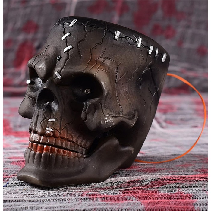 Cadılar Bayramı Hareketli Kuru Kafa