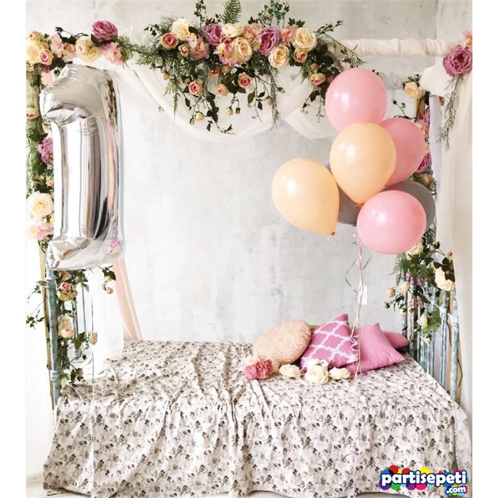 Etkileyici Bir Hediye Balon Demetleri