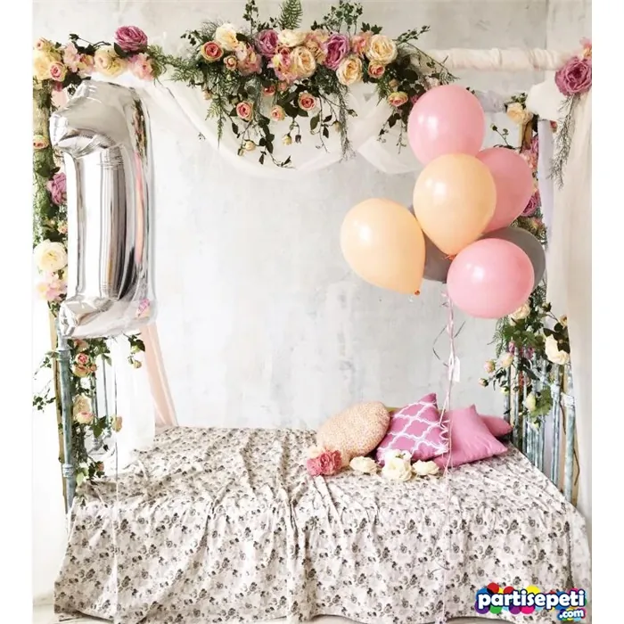 Etkileyici Bir Hediye Balon Demetleri
