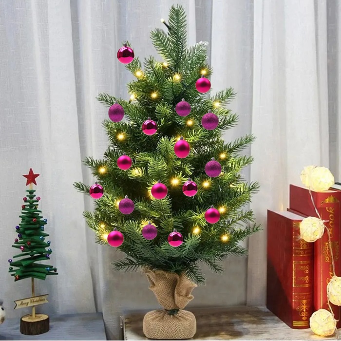 Fuşya Renkli Süslü Yılbaşı Ağacı