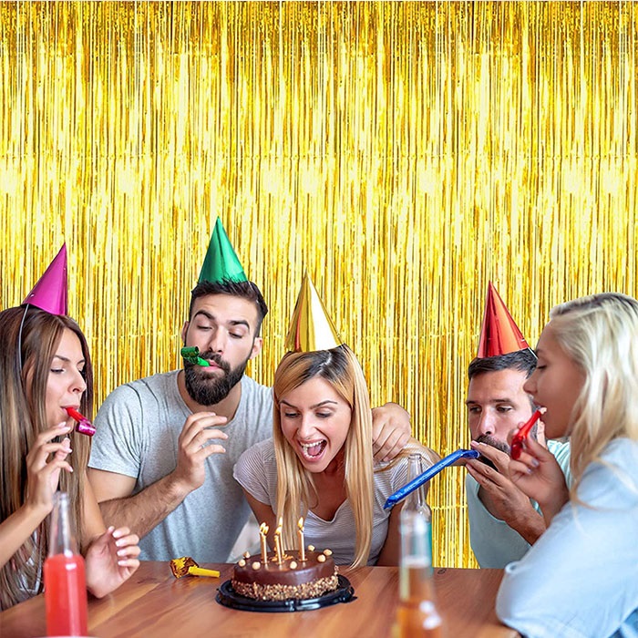 Gold Renkli Parlak Duvar Perdesi