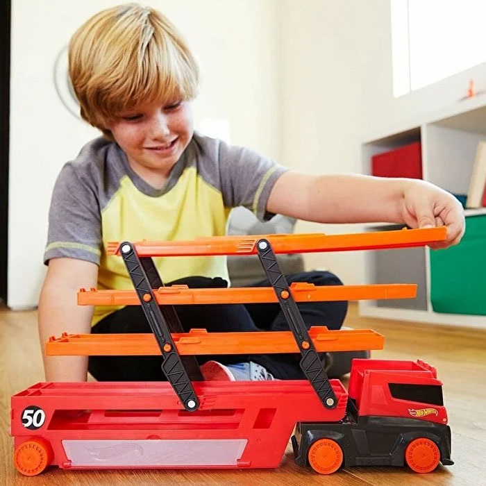 Hot Wheels Mega Tır Turuncu