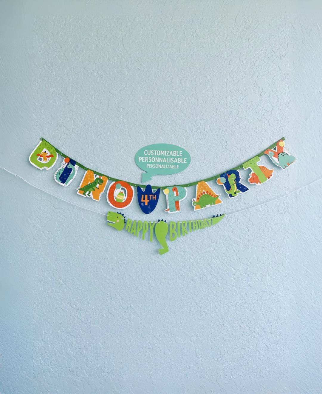 Dinozor Temalı Kişiselleştirilebilir Yaş Konsepli Banner