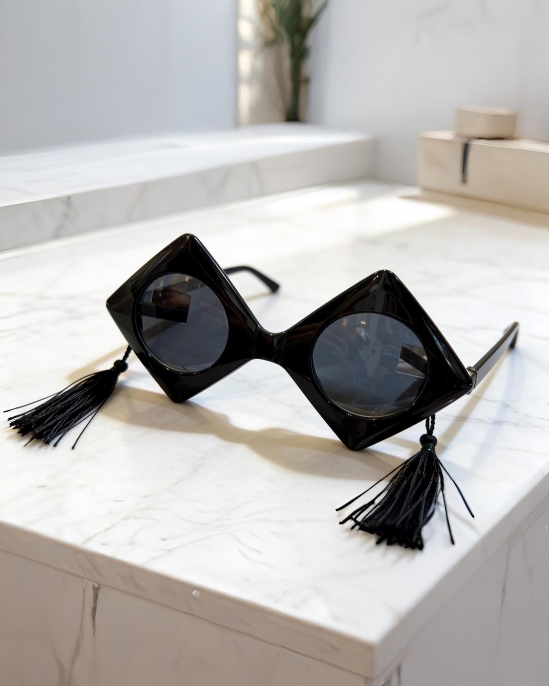 Mezuniyet Konsept Püsküllü Siyah Parti Gözlüğü