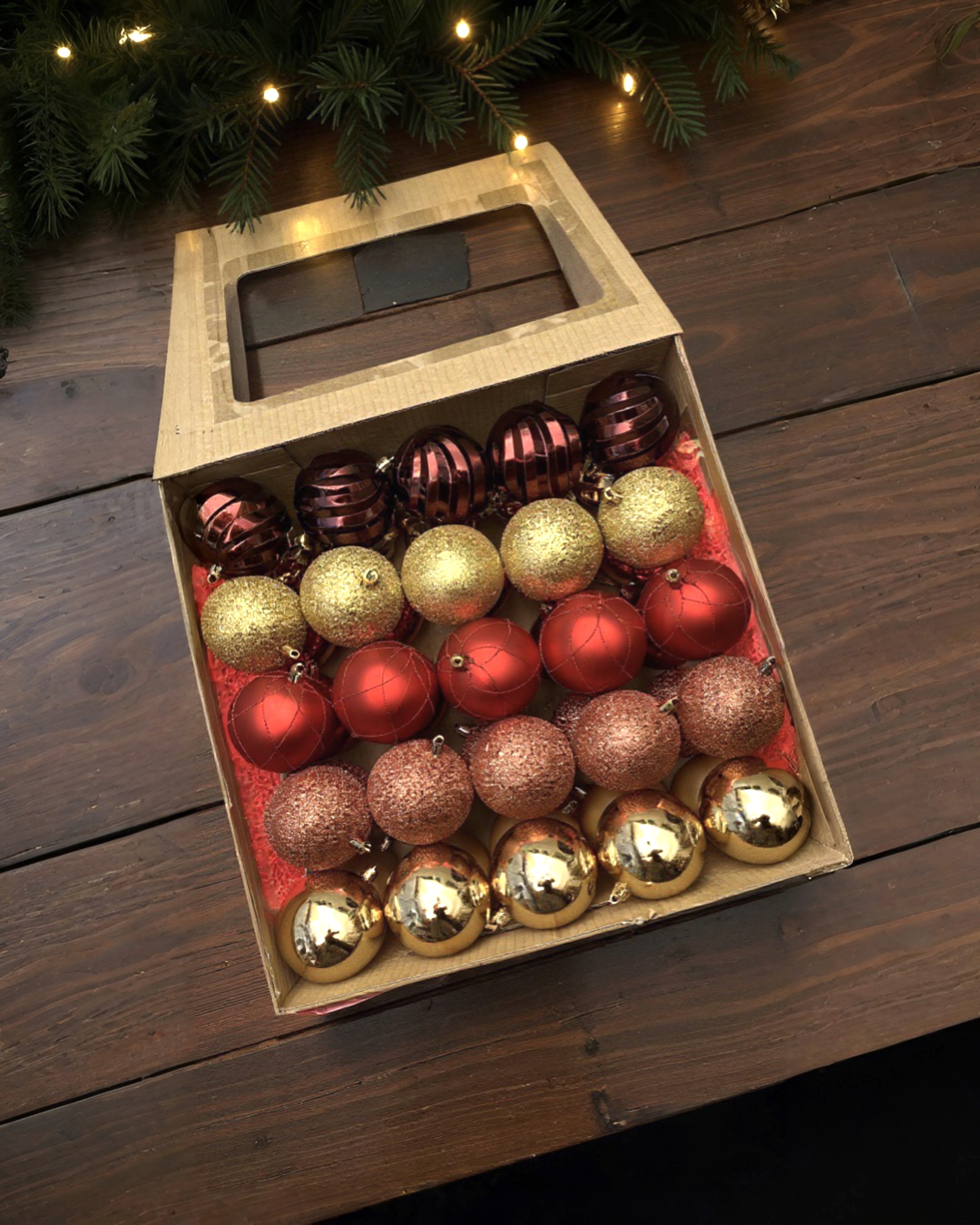 Yılbaşı Ağacı Top Süs Karma 8 CM 50 Adet