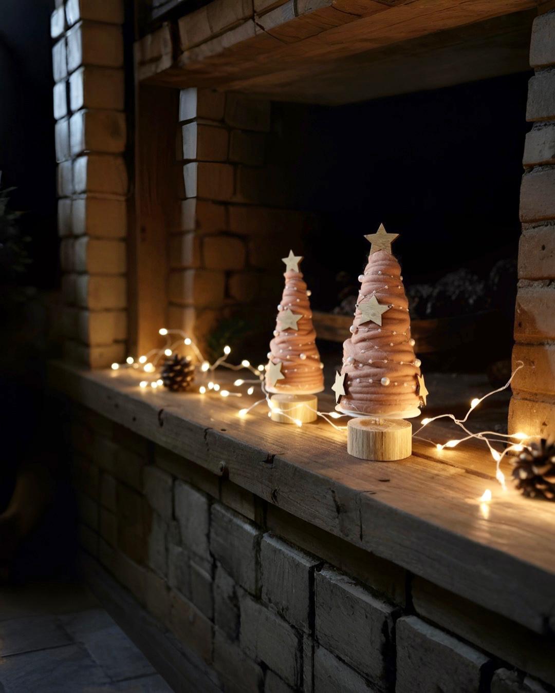 Rose İnci Detaylı Dekoratif Çam Ağacı