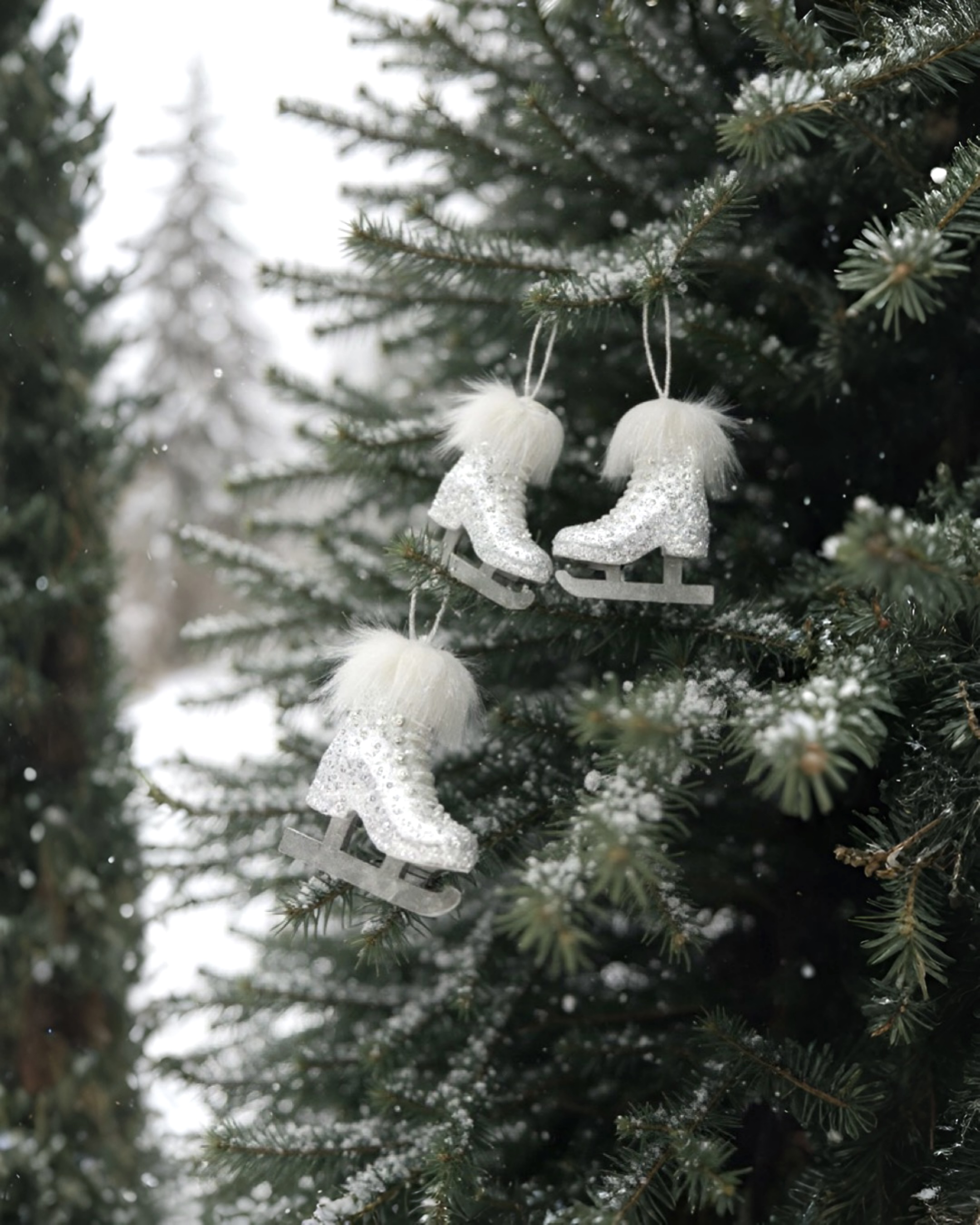 Yılbaşı Ağacı 3lü Paten Süs Beyaz