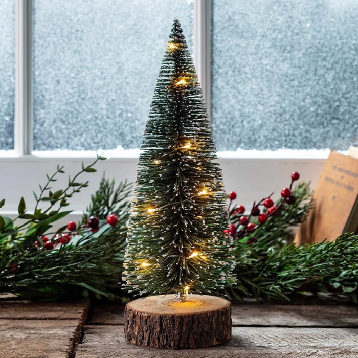 Yılbaşı Dekoratif Masa Üstü Işıklı Çam Ağacı