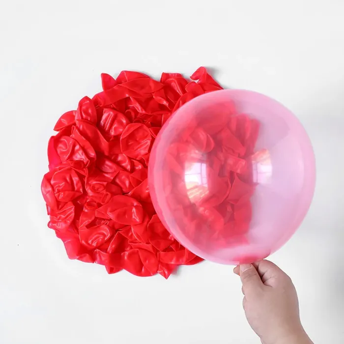 Kırmızı Renkli Şeffaf Balon