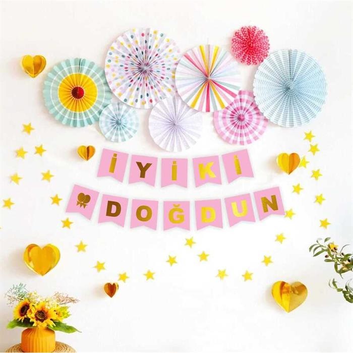 Pembe İyi Ki Doğdun Asma Yazı Süs