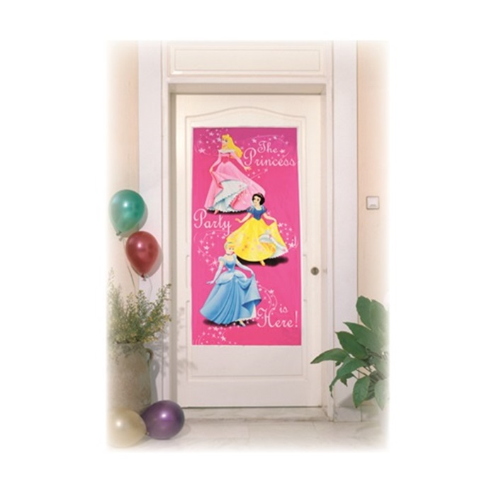 Prensesler Temalı Dikey Afiş