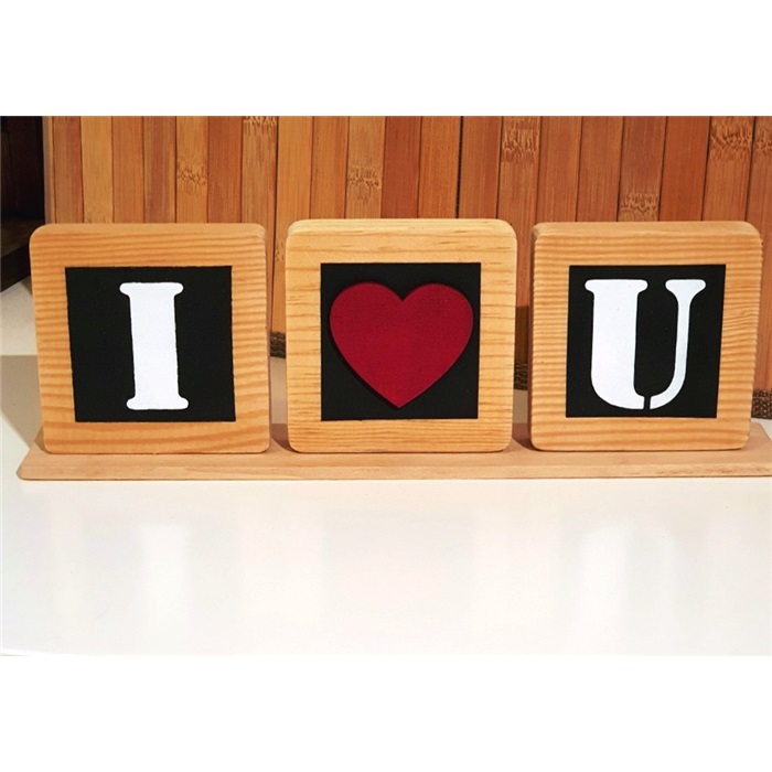 I Love Ahşap Masa Süsü