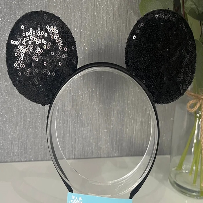 Siyah Kulaklı Pullu Taç