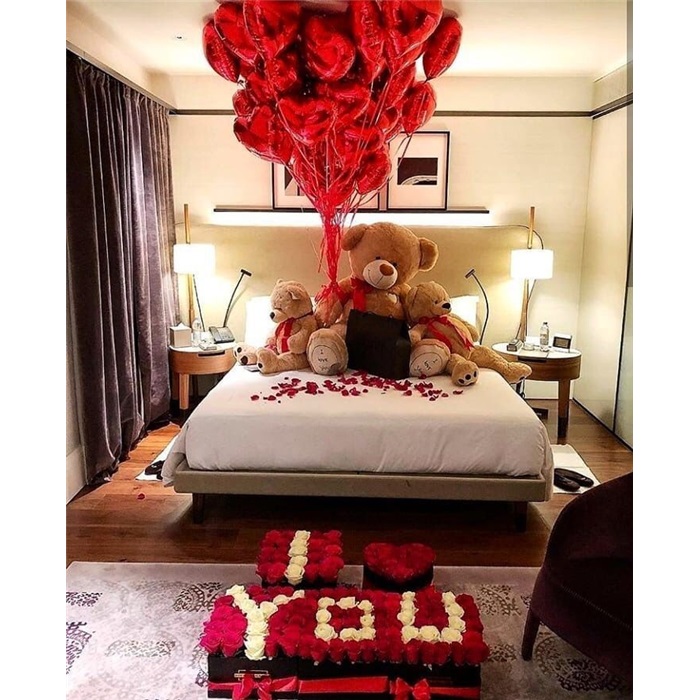 Kalp Balonlarla Sürpriz Oda Süsleme