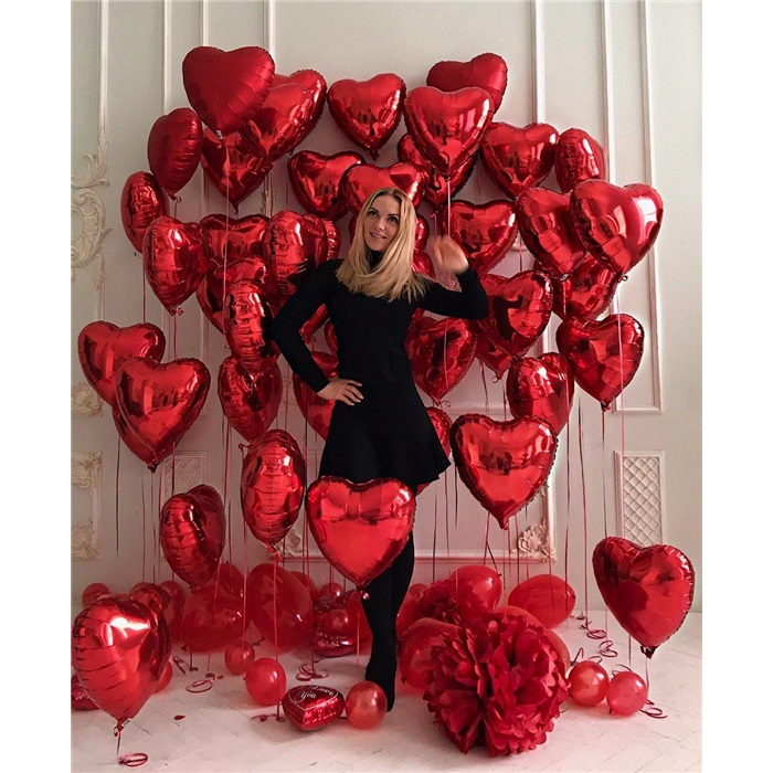 Uçan Kalp Balonlarla Sürpriz Oda Süsleme