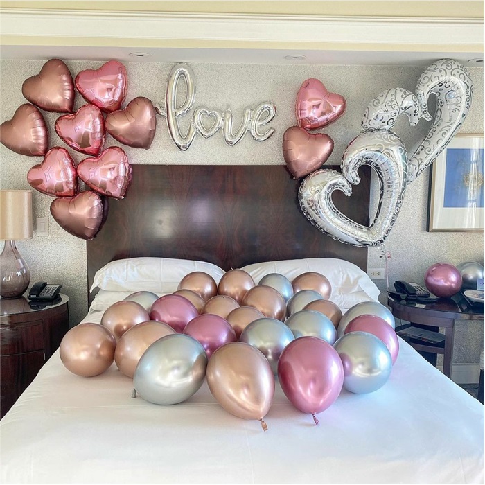 Yatak Odası Balonlar İle Süsleme