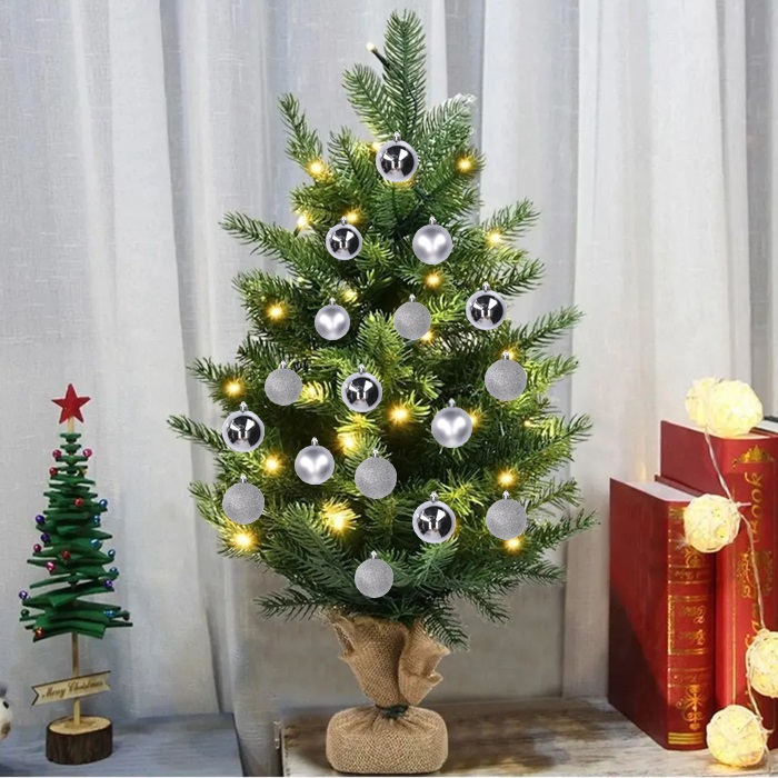 Gümüş Renkli Süslü Yılbaşı Ağacı